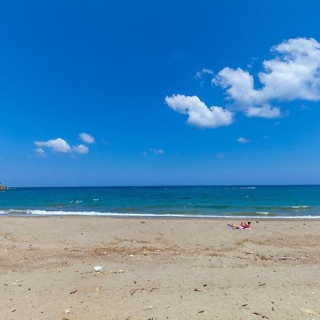 Fodele Beachfront Apts, Βy Idealstay Experience Bagian luar foto